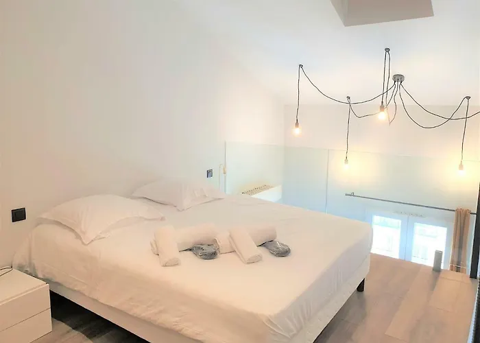 Duplex Centre 505 * Nice